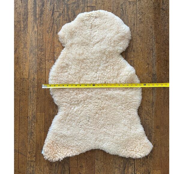 100% Natural Ivory Fur Sheep Skin Rug Luxury Throw Silky Warm Floor Mat - Picture 4 of 4